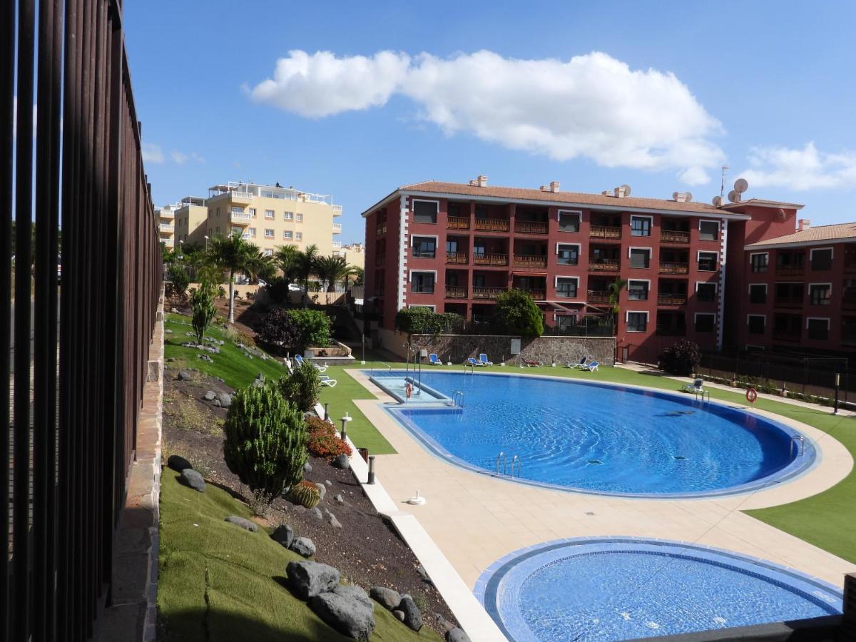Luminoso y Elegante, piscinas y pistas de pádel Palm-mar Exterior foto
